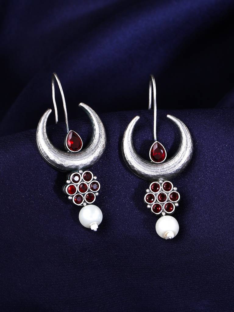 Silver Plated Oxidised Red Crescent Shaped Earrings : ABOSE18