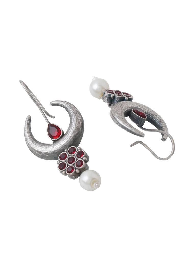 Silver Plated Oxidised Red Crescent Shaped Earrings : ABOSE18