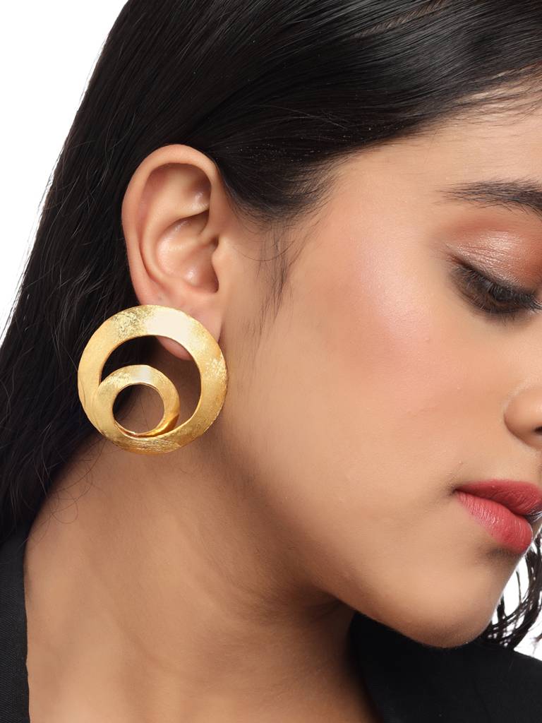 Handcrafted 18K Gold Plated Matte Spin Earrings : ABRKE08