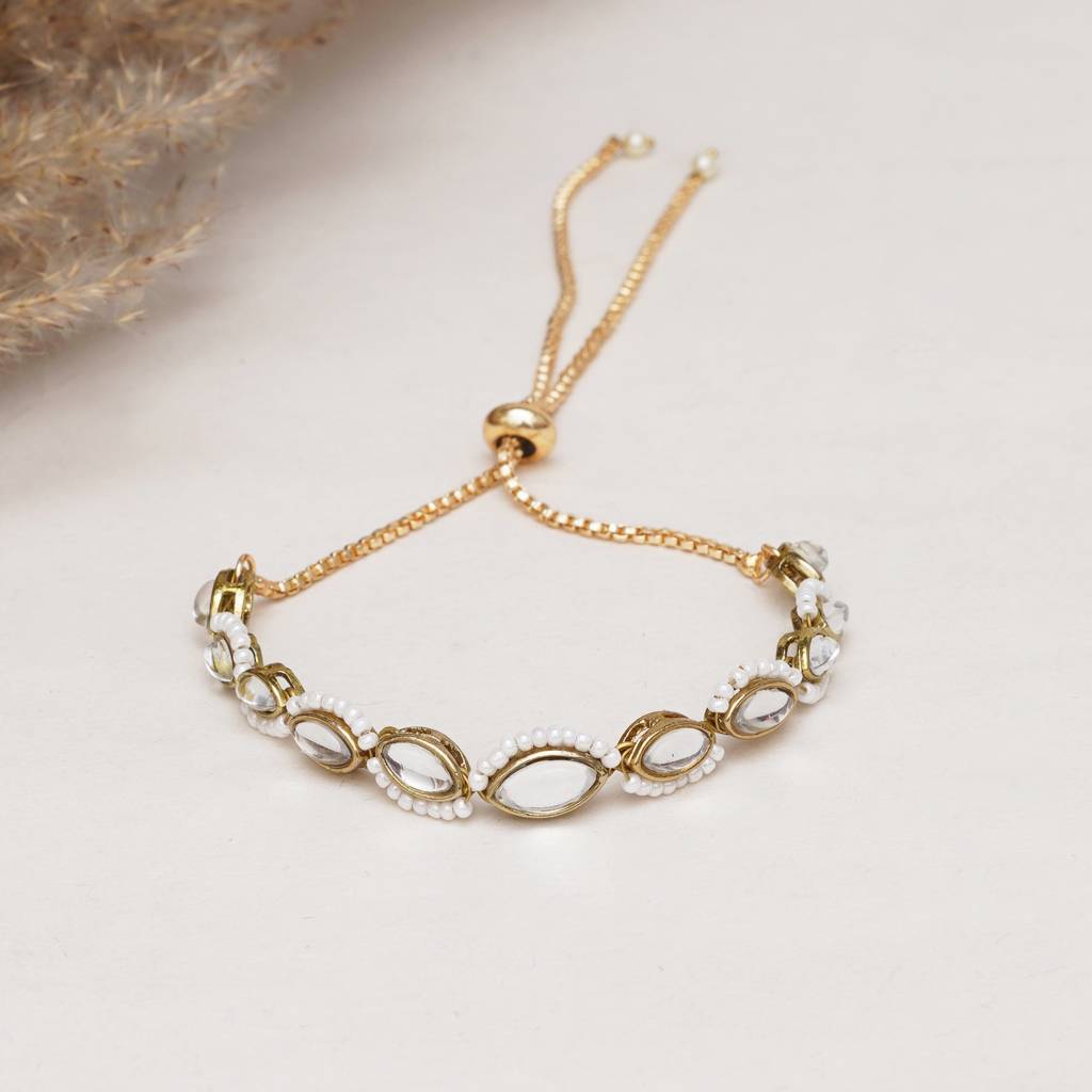 Golden Oval Shape Kundan & White Pearl Adjustable Bracelet : ACB032