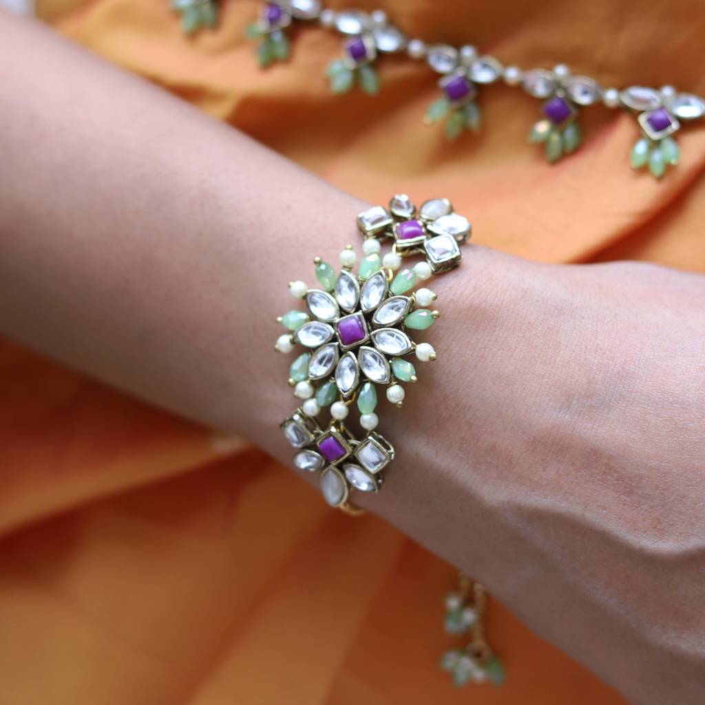 Pearl Twirl Bracelet : ACB502