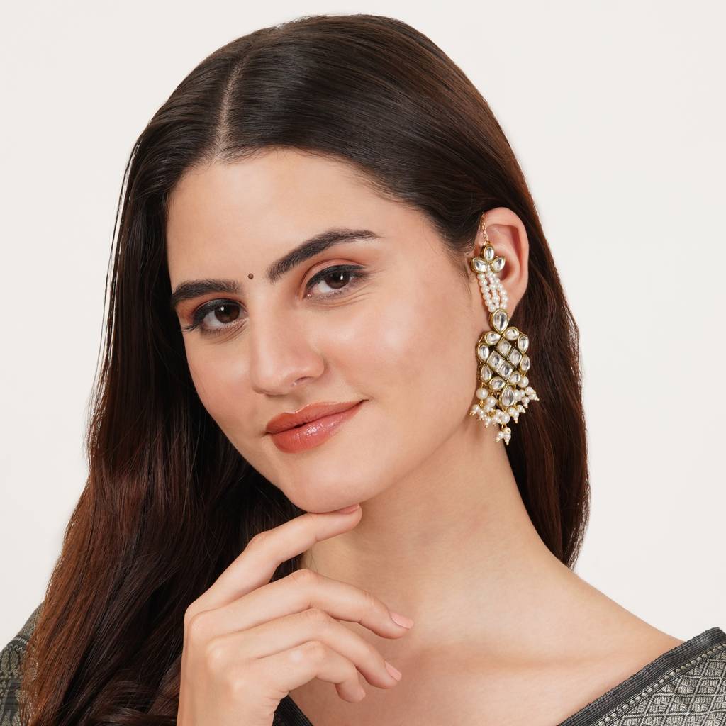 Gold Tone White Beads Kundan Kanauti Earrings : ACE270