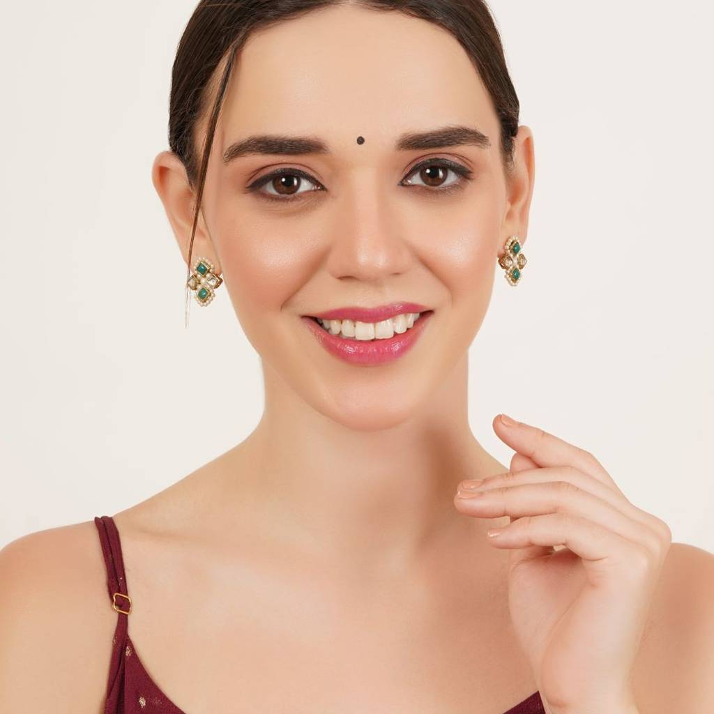 Mint Royale Pearl Studs : ACE513