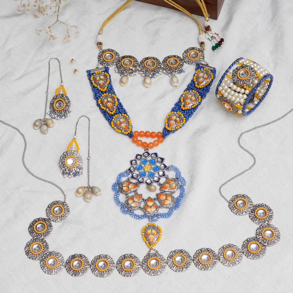 Boho-Inspired Complete Kundan Jewelry Set With Bangle,Necklace, Waistbelt, And Earrings : ACFS003