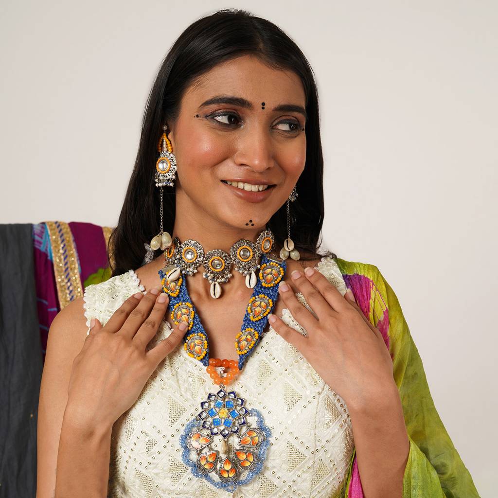Boho-Inspired Complete Kundan Jewelry Set With Bangle,Necklace, Waistbelt, And Earrings : ACFS003