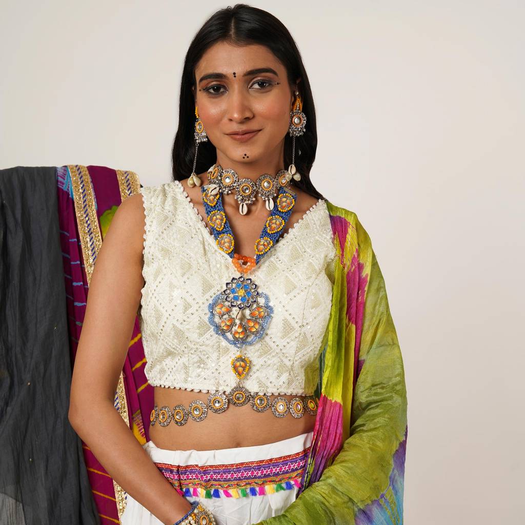 Boho-Inspired Complete Kundan Jewelry Set With Bangle,Necklace, Waistbelt, And Earrings : ACFS003