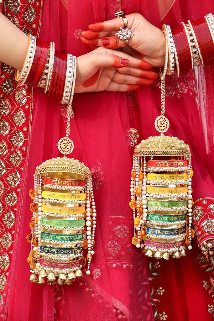 7 Vachan Meenakari Kaleere - Set Of 2 Pieces : ACKL050