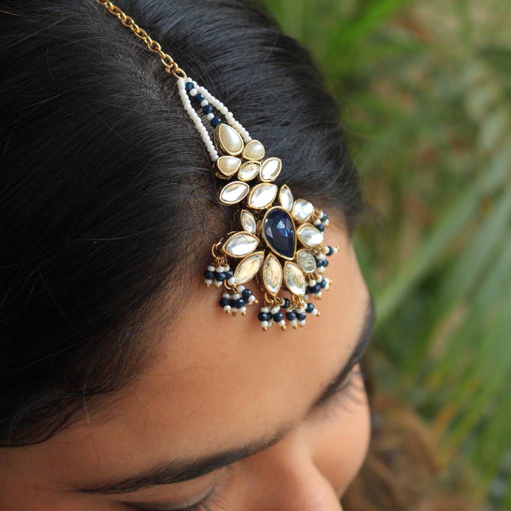 Floral Grace Kundan Mangtika : ACM006