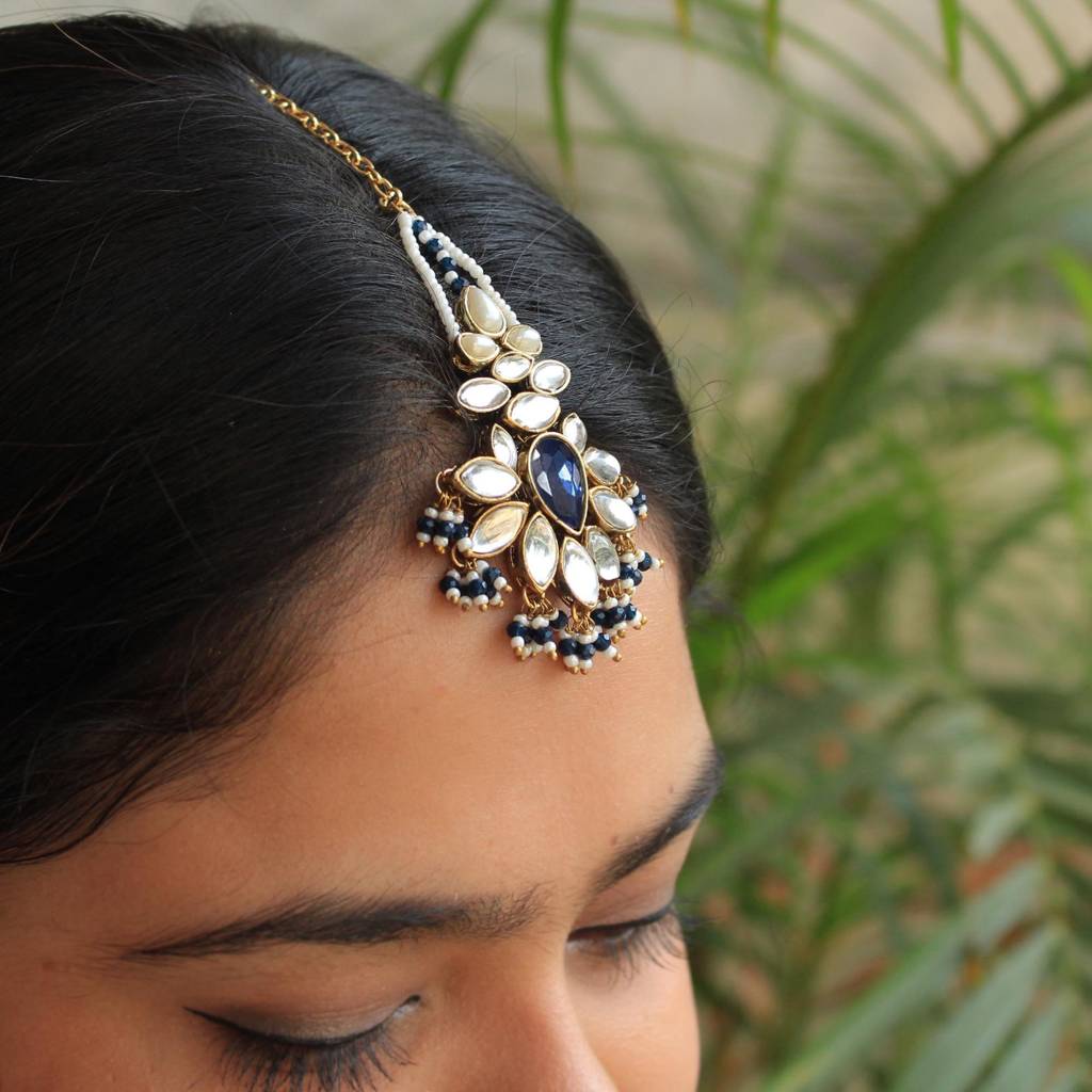 Floral Grace Kundan Mangtika : ACM006