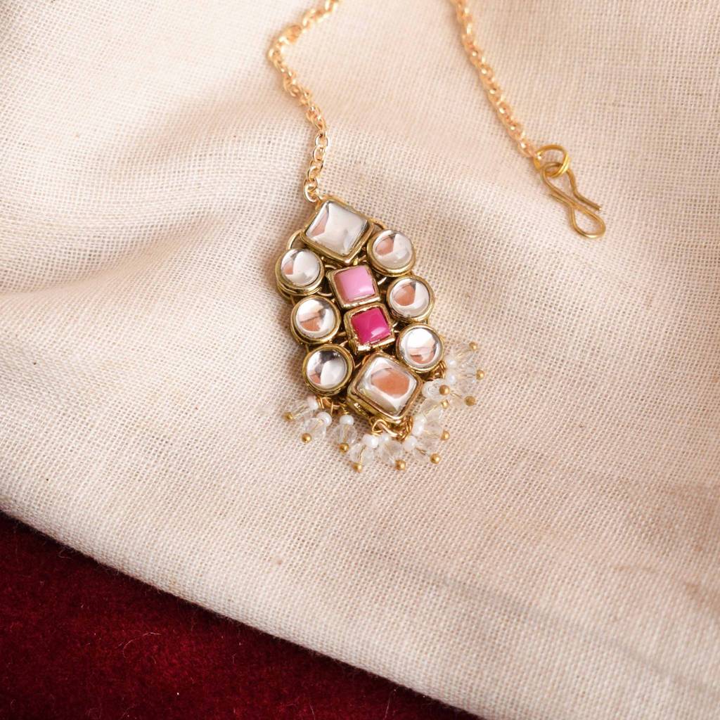 Enamoured Kundan Mangtikka : ACM513