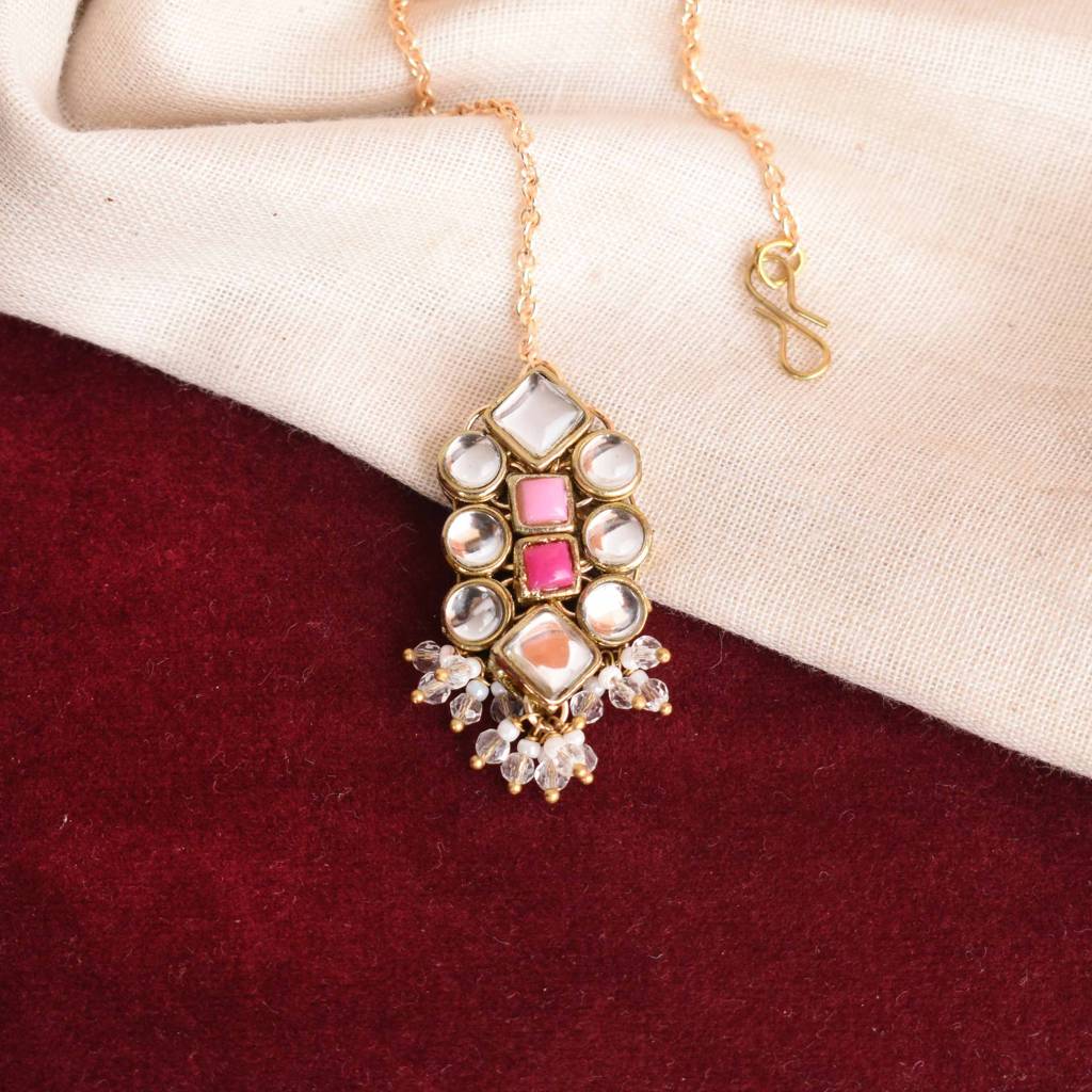 Enamoured Kundan Mangtikka : ACM513