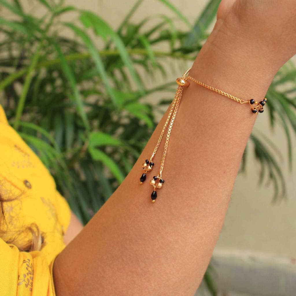 Retro Twist Mangal Sutra Bracelet : ACMB015