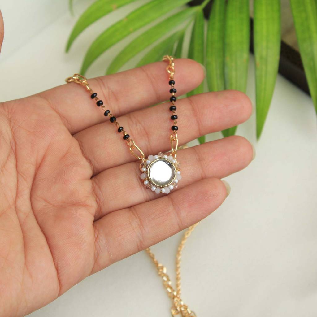 Kundan Drop White Beads Mangalsutra : ACN053