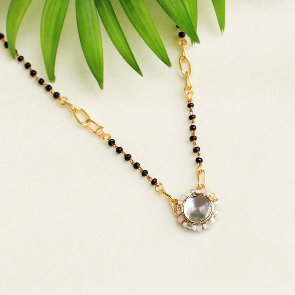 Kundan Drop White Beads Mangalsutra : ACN053
