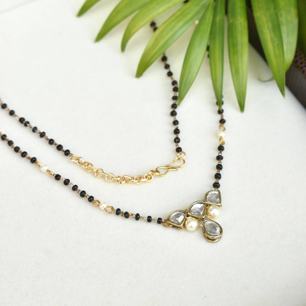 Kundan Studded Mangalsutra : ACN056