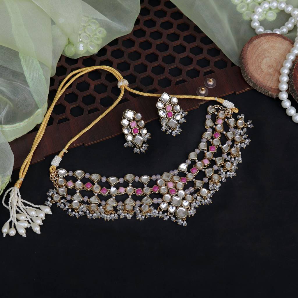 Enamoured Kundan Necklace Set : ACN062