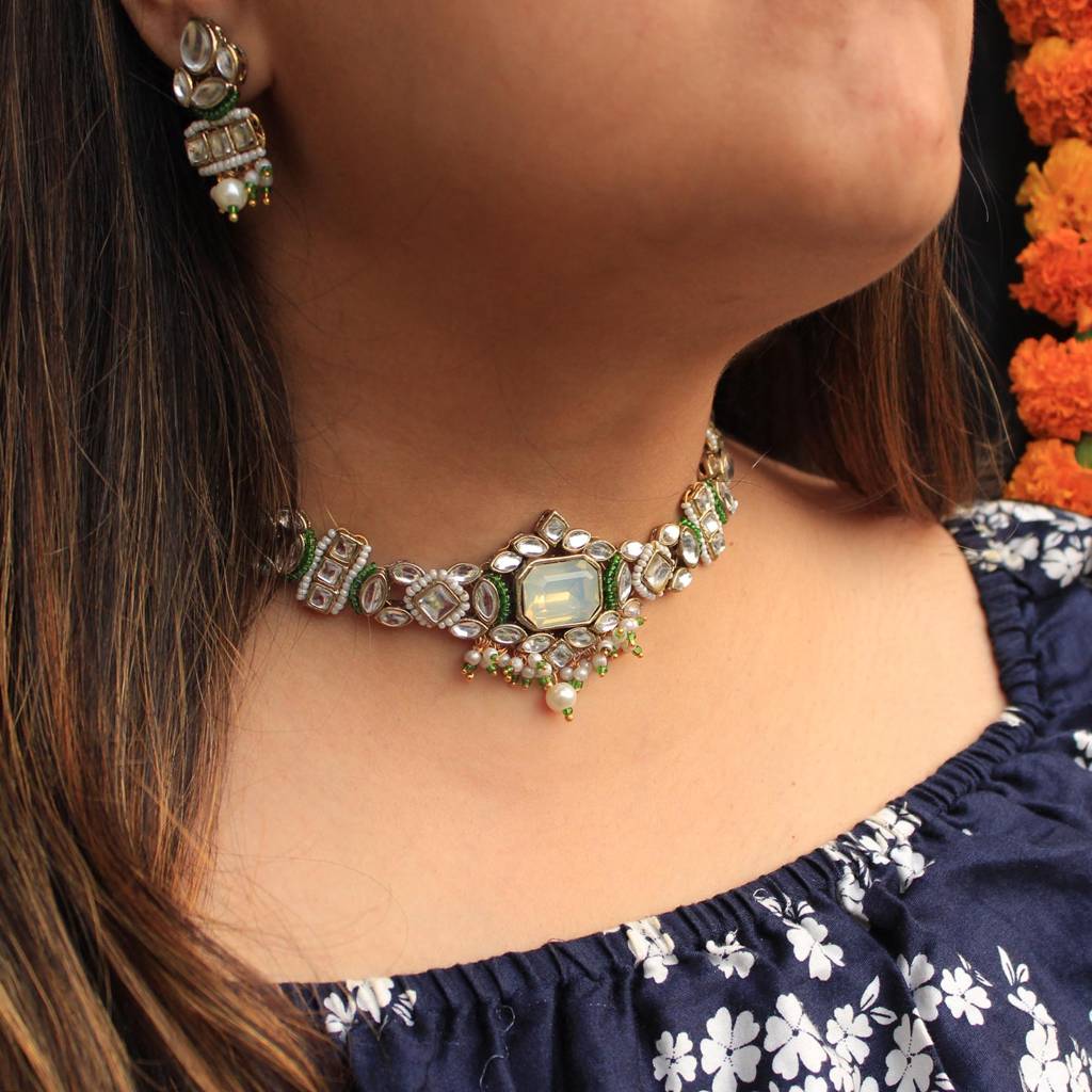 Divine Kundan Choker Set : ACN067