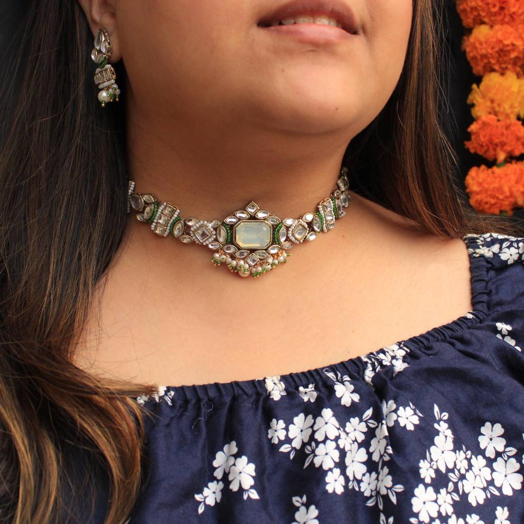 Divine Kundan Choker Set : ACN067