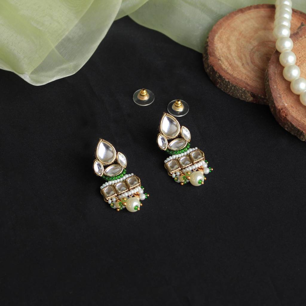 Divine Kundan Choker Set : ACN067