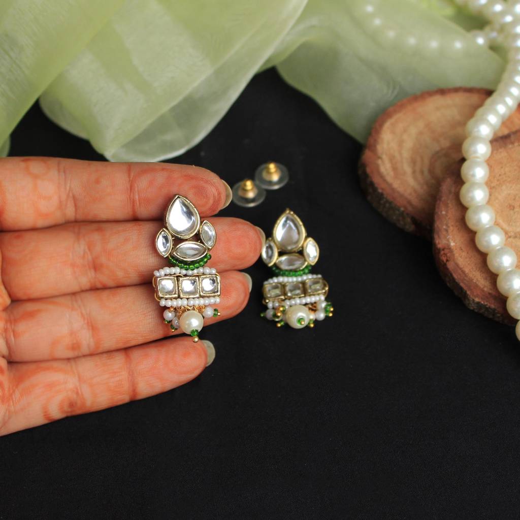 Divine Kundan Choker Set : ACN067