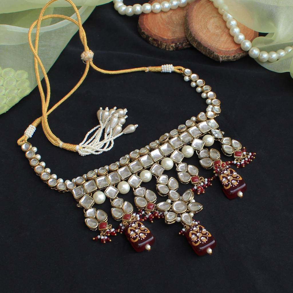 Regal Kundan Choker Set : ACN069