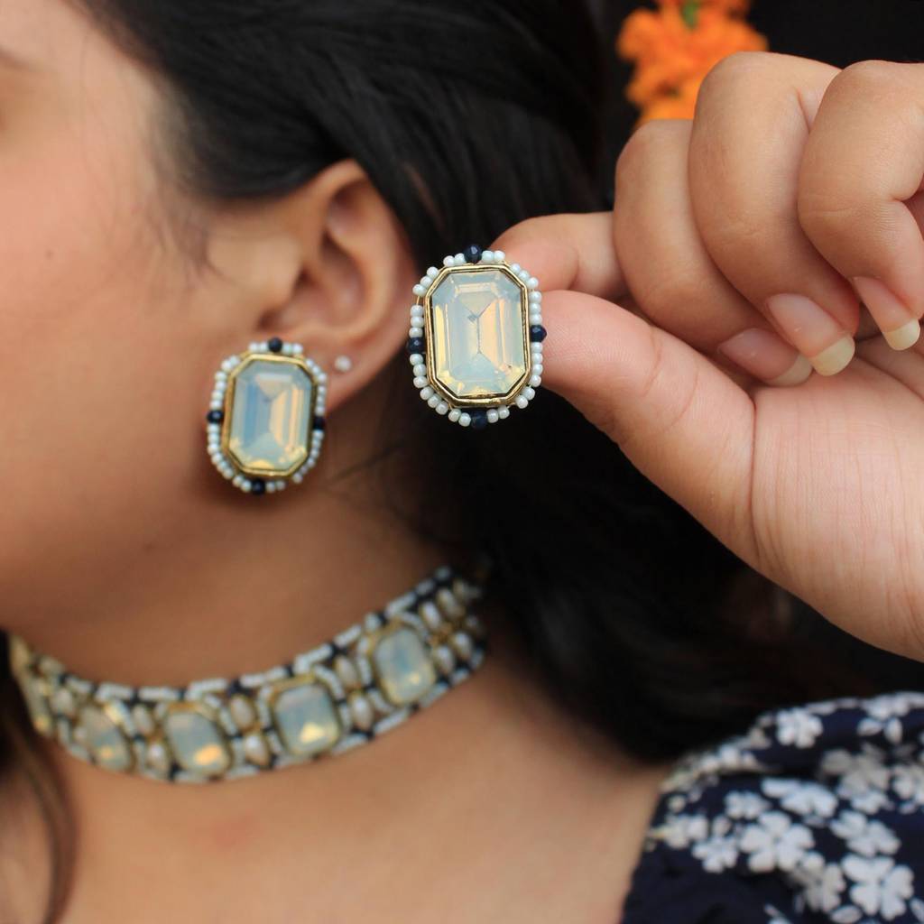 Blue Crystal Studded Choker Set : ACN072
