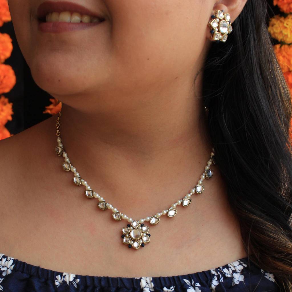 Kundan Blossom Necklace Set : ACN075