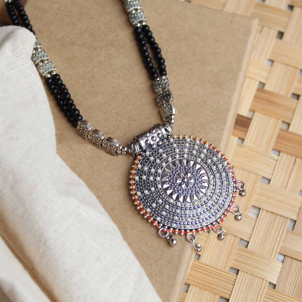 Dana Chakra Embossed Necklace : ACN079