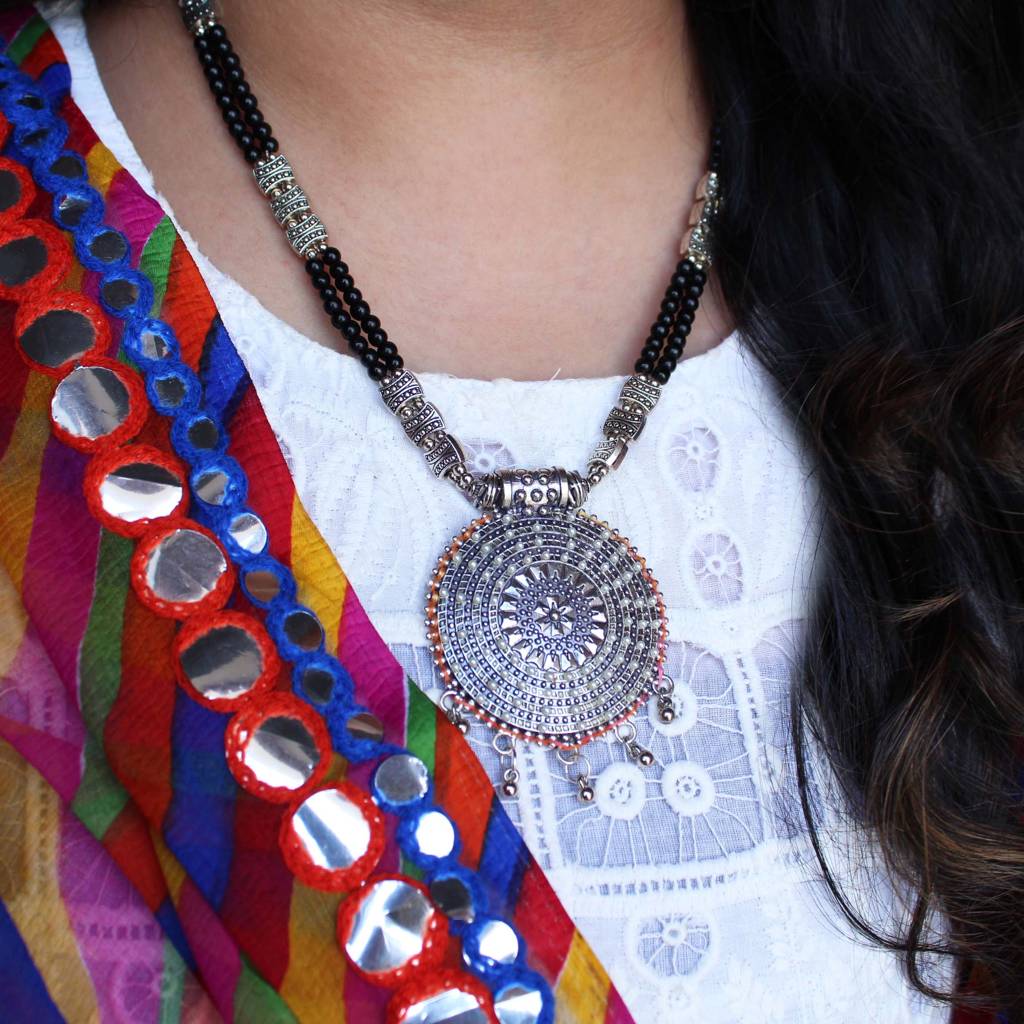 Dana Chakra Embossed Necklace : ACN079