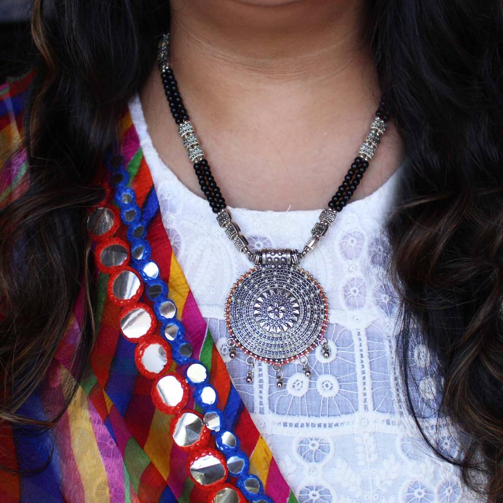 Dana Chakra Embossed Necklace : ACN079