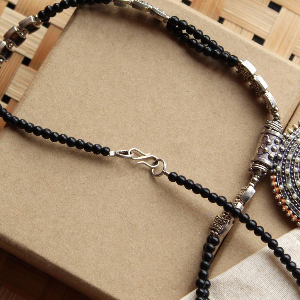 Dana Chakra Embossed Necklace : ACN079