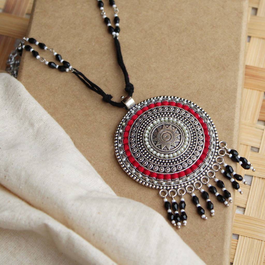 Black Drops Classic Necklace : ACN082