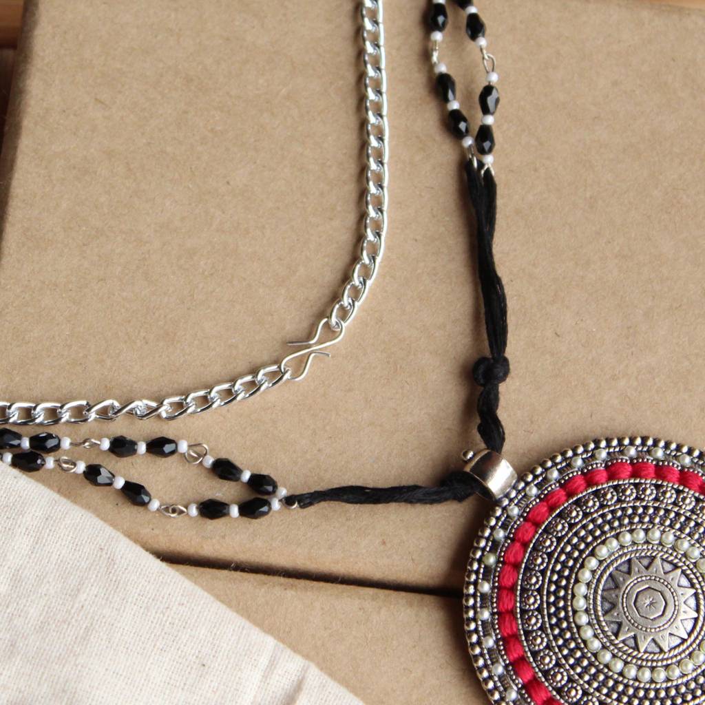 Black Drops Classic Necklace : ACN082