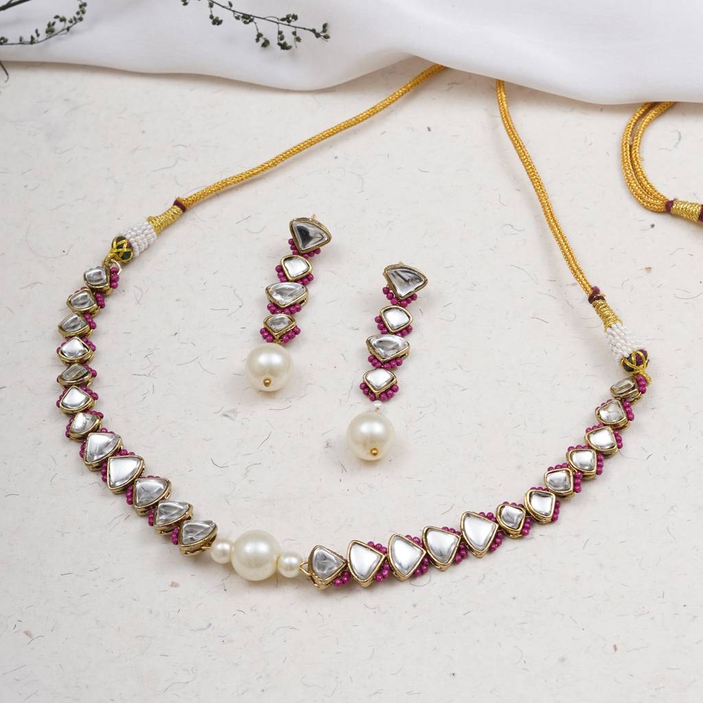 Pink Triangle ÂMangle Necklace With Matching Earrings : ACN503-Pi