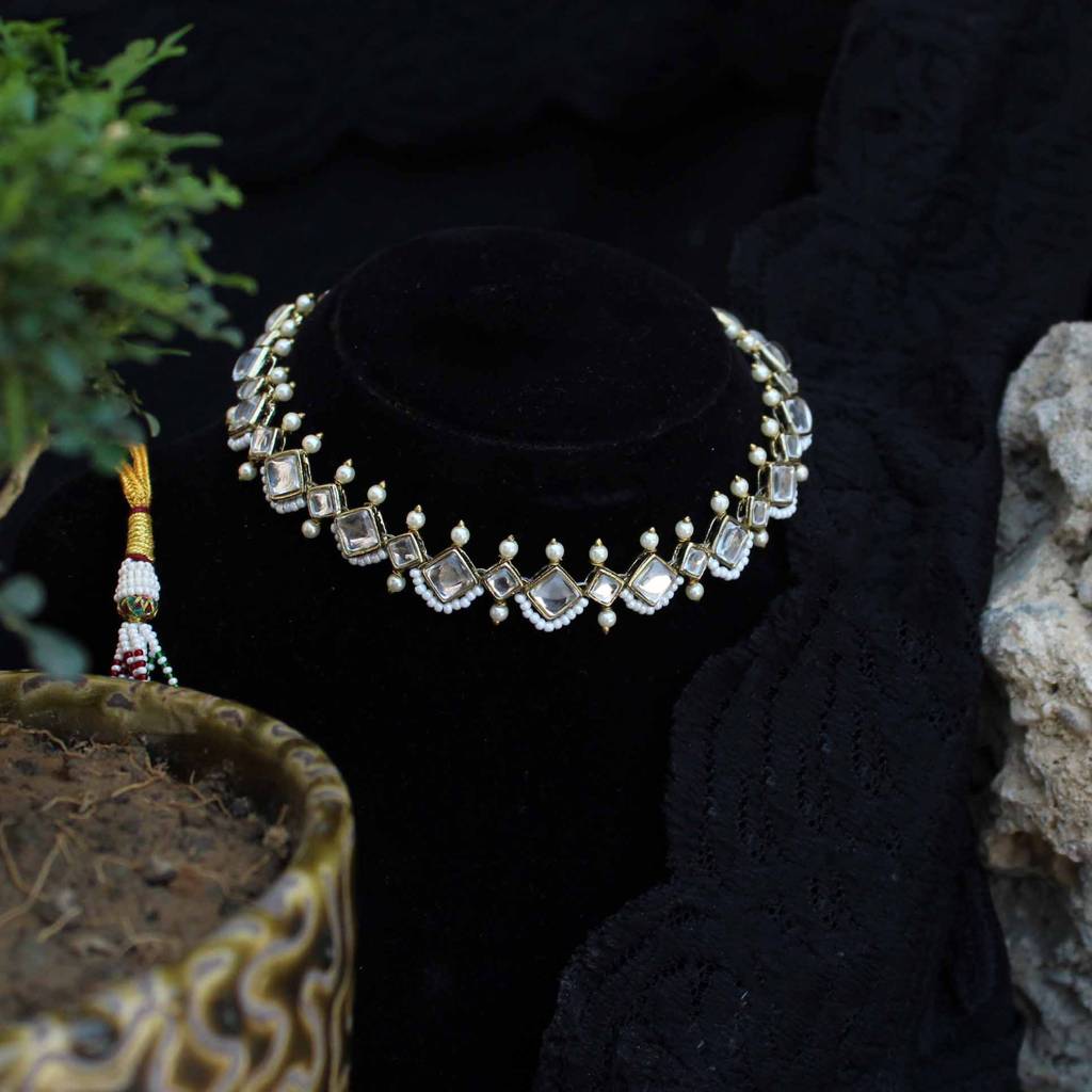 VâS Square Necklace : ACN506