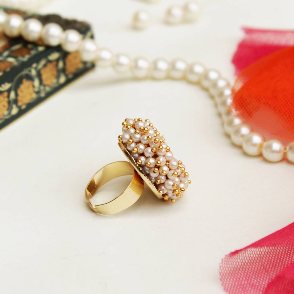 Pearly Delight Ring : ACR053
