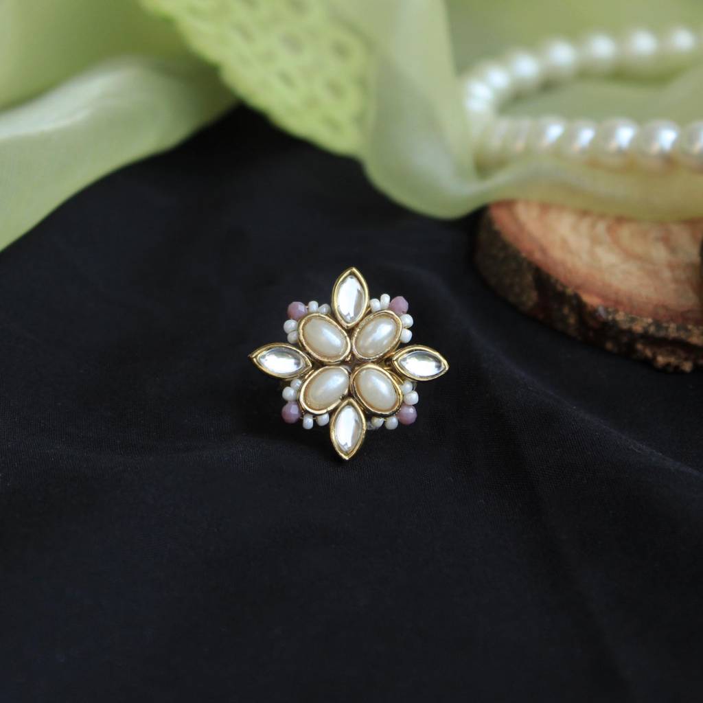 Kundan Delight Ring : ACR061