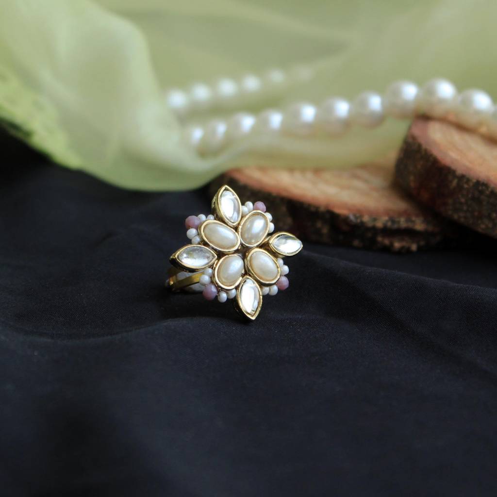 Kundan Delight Ring : ACR061