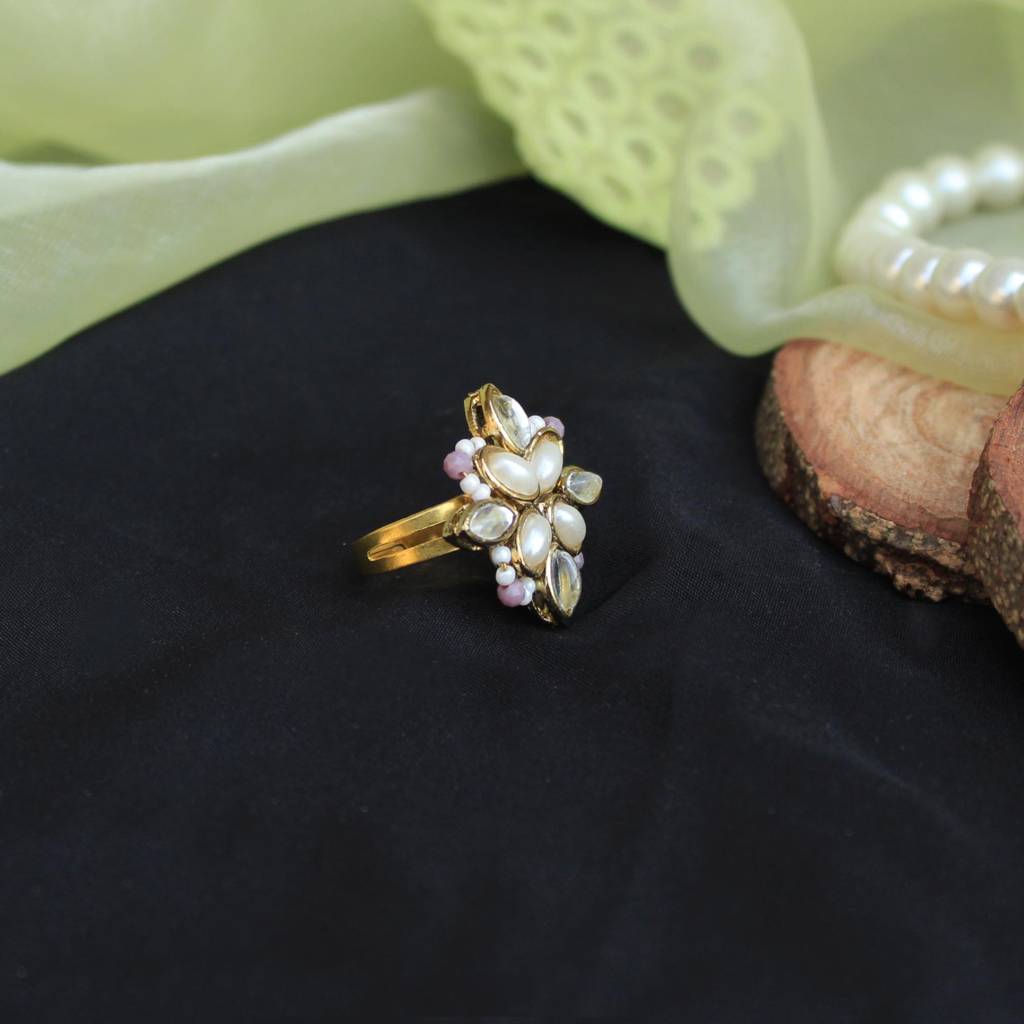 Kundan Delight Ring : ACR061