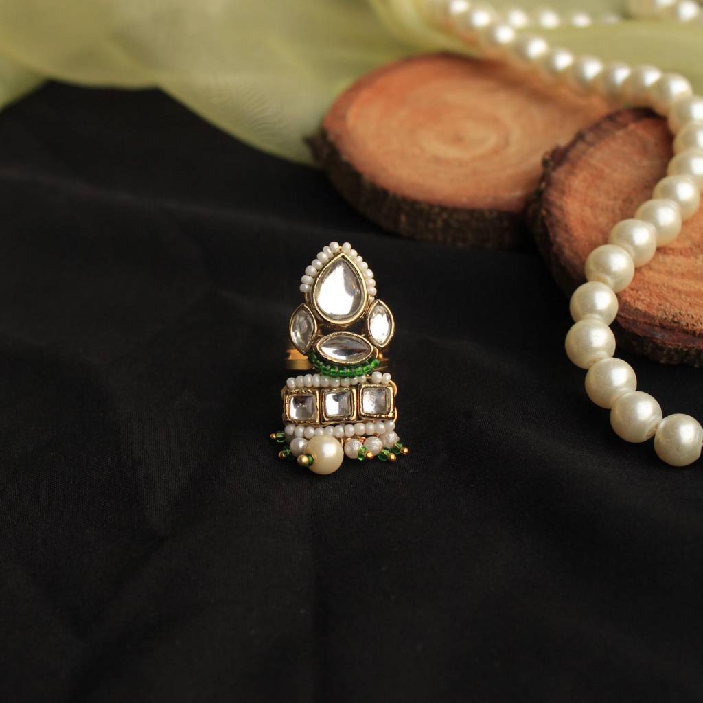 Divine Kundan Ring : ACR064