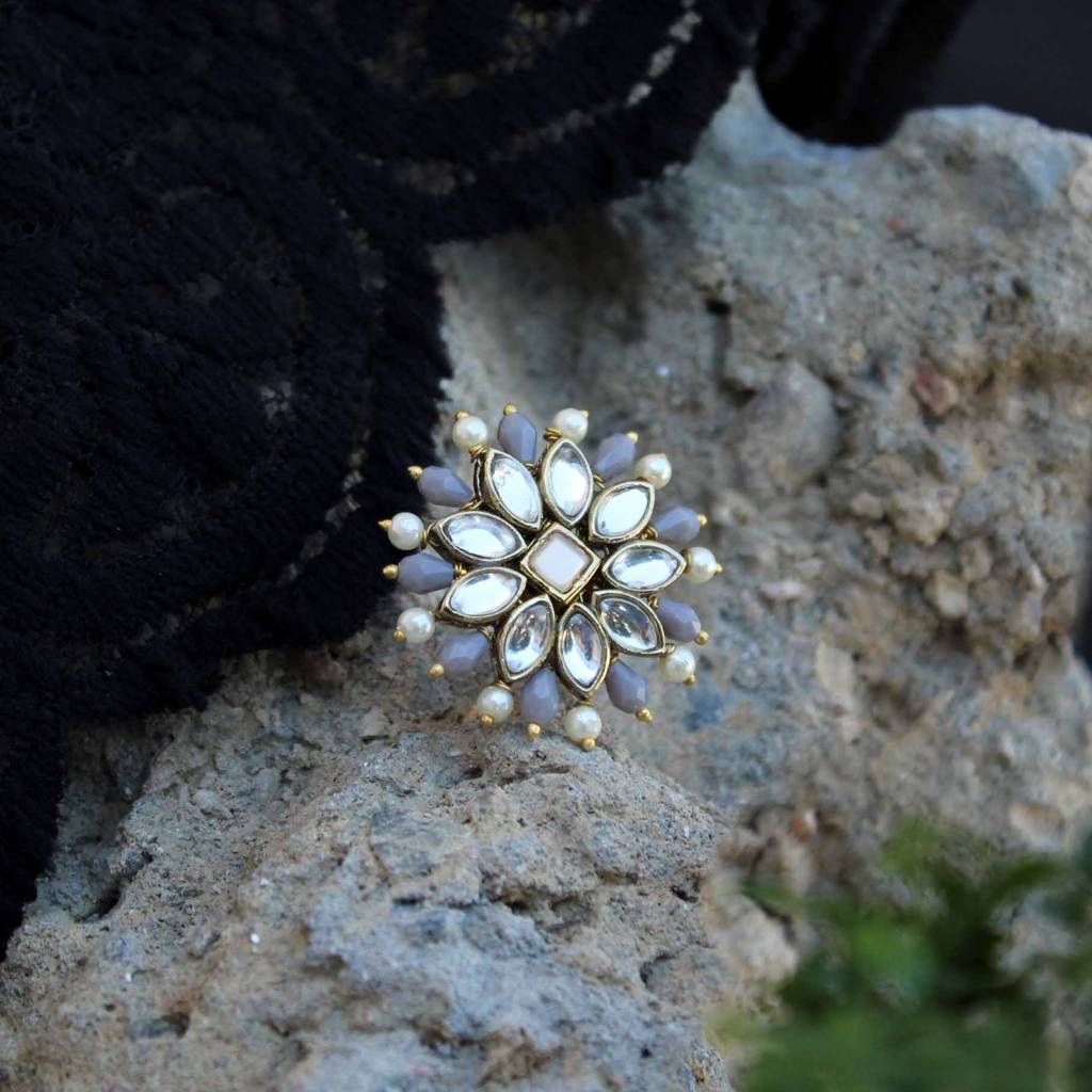 Pearl Twirl Grey Ring : ACR508