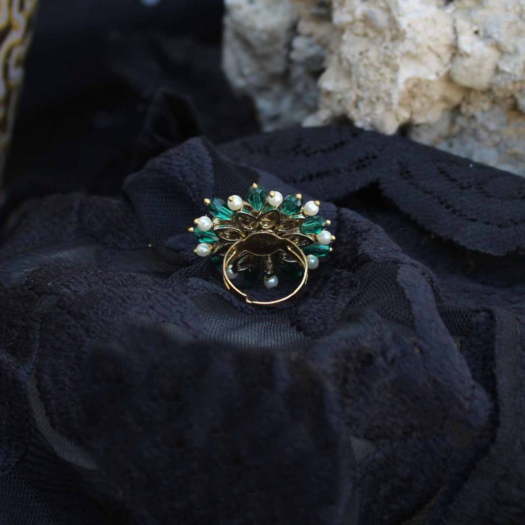 Pearl Twirl Pine Ring : ACR509