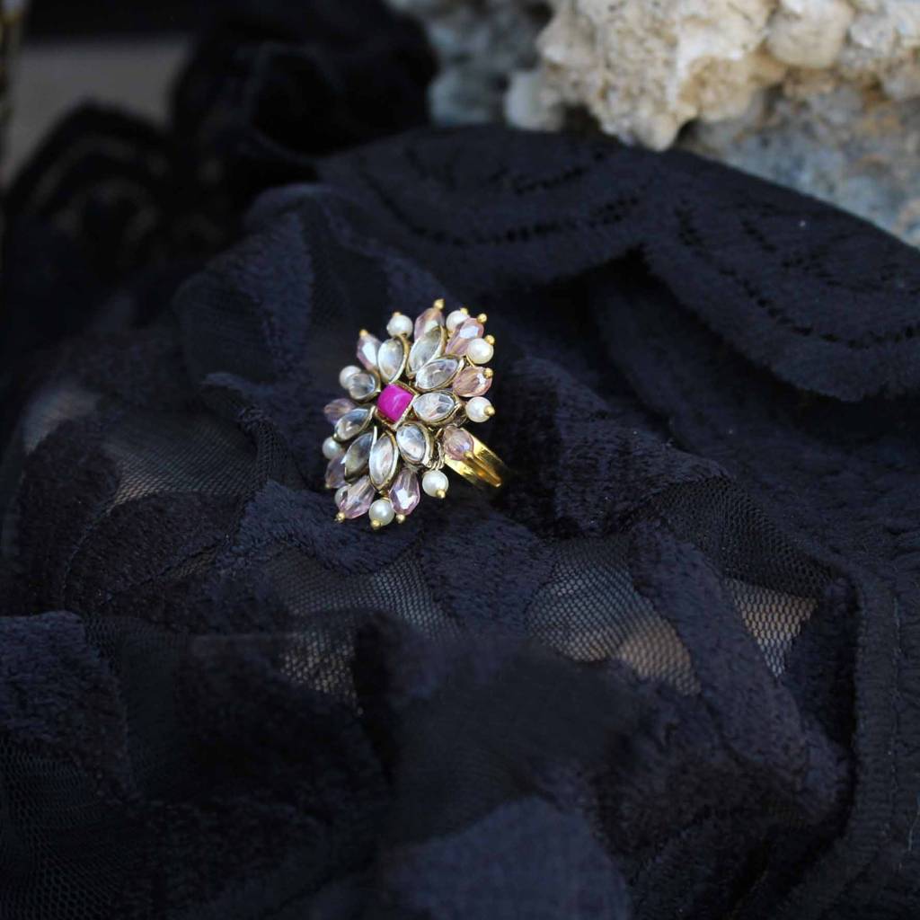 Pearl Twirl Pink Ring : ACR510