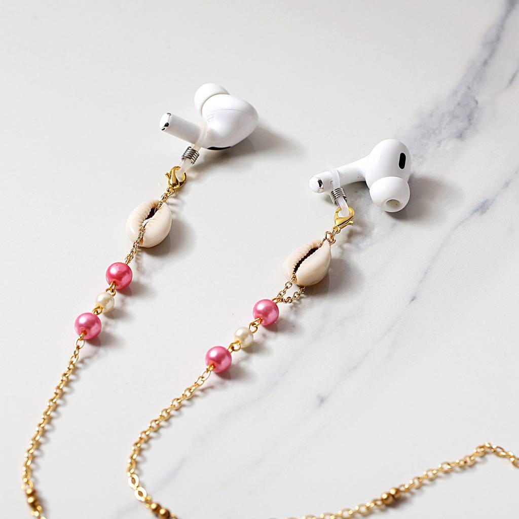 Pink Beads With Shells Spectacles/Air Pods Chain : ACSP001