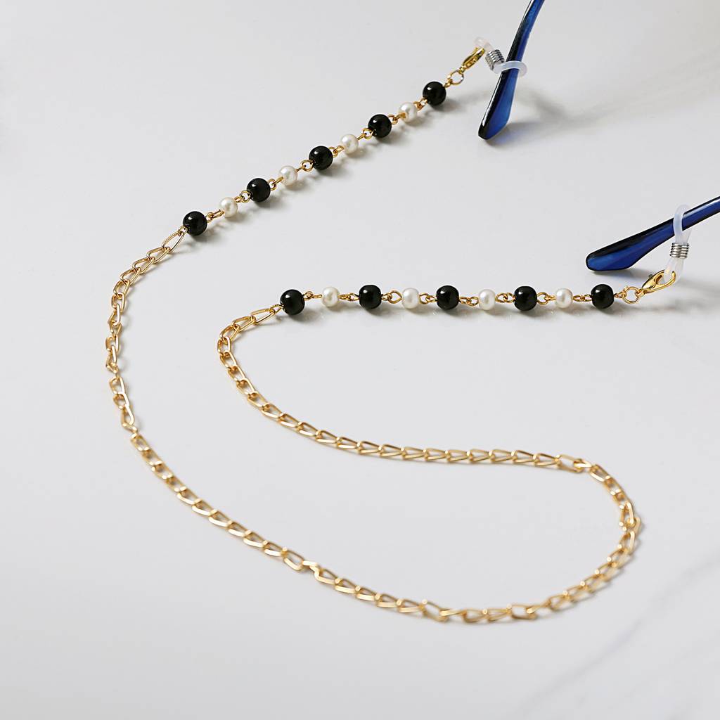 Black & White Beads Monochrome Spectacles/Air Pods Chain : ACSP004