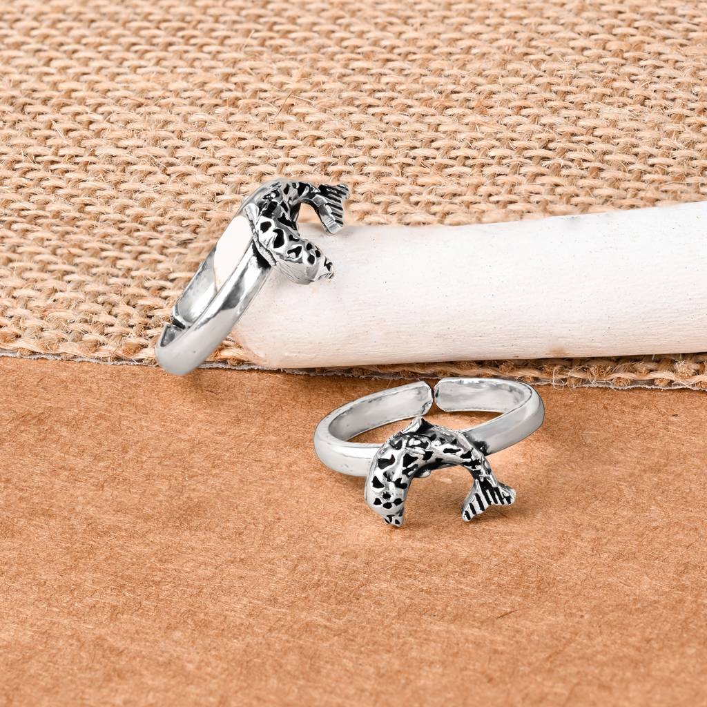 Fish Design Toe Ring : ACTR584