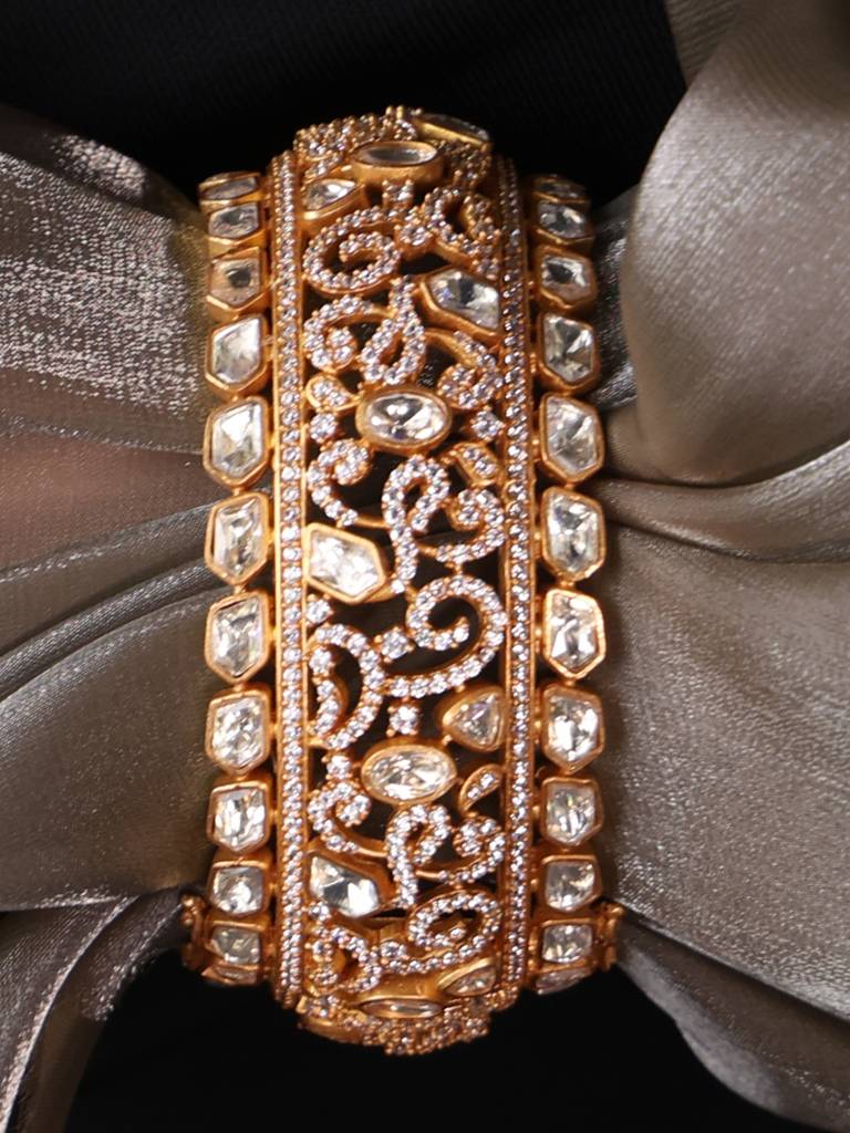 Royal Aura Kada Bangle : AGBR29