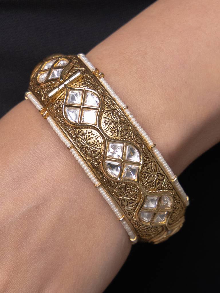 Golden Sovereign Bangle Set : AGBR40