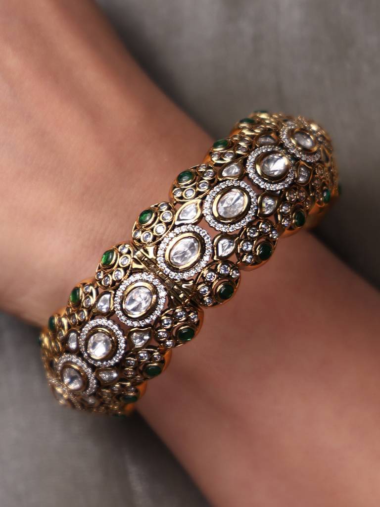 Sapphire Majesty Bangle : AGBR41