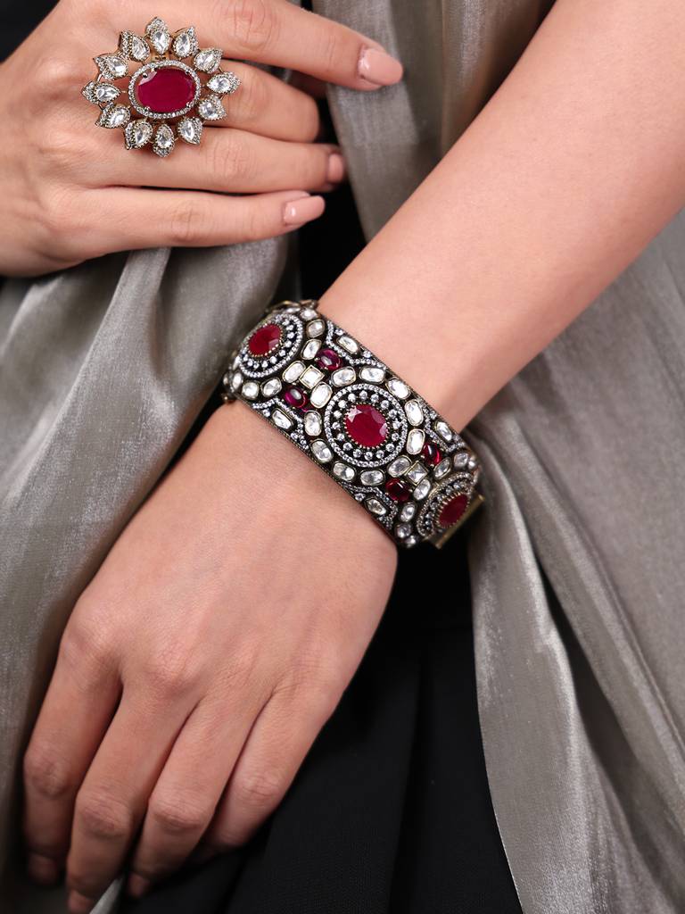 Majestic Ruby Red Ring : AGBR44